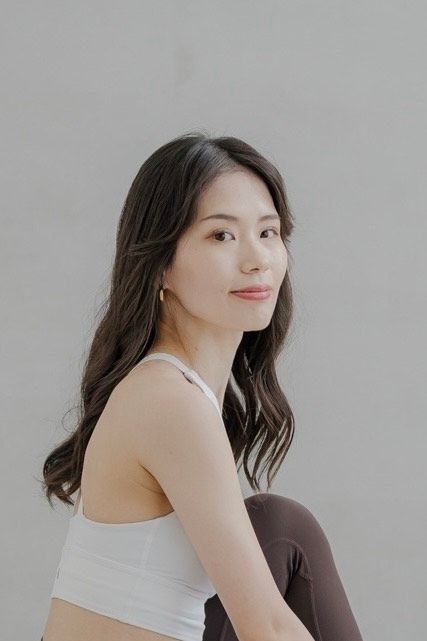 ヨガインストラクター：Marin 全米ヨガアライアンス RYT200取得